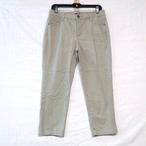 Bandolino Jeans Relaxed Fit Size 10 Missy 32x24 Style Name "Samantha Belt Roll"